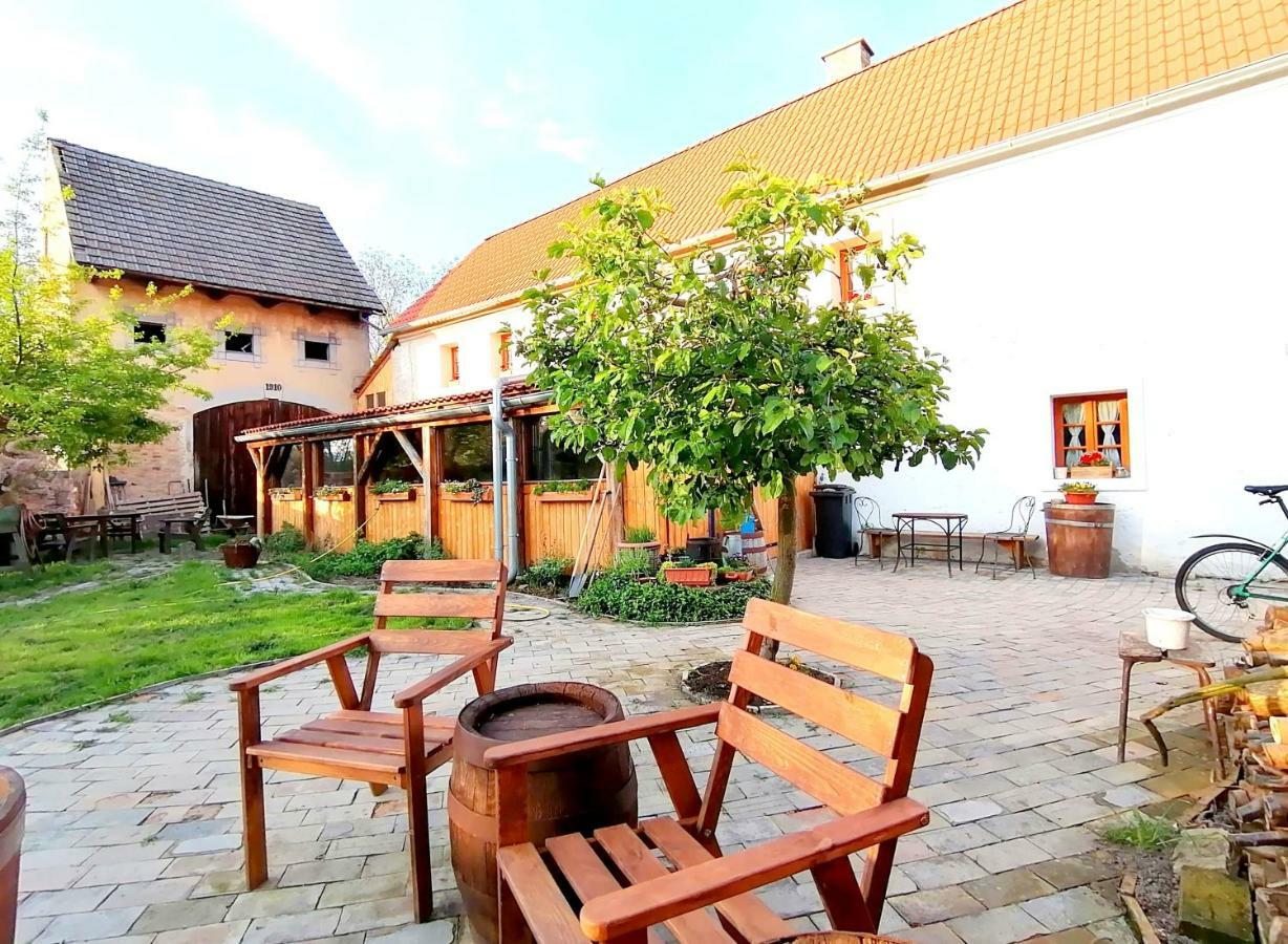 Pivovar Spitt Zahorany Guest House Litomerice Exterior photo