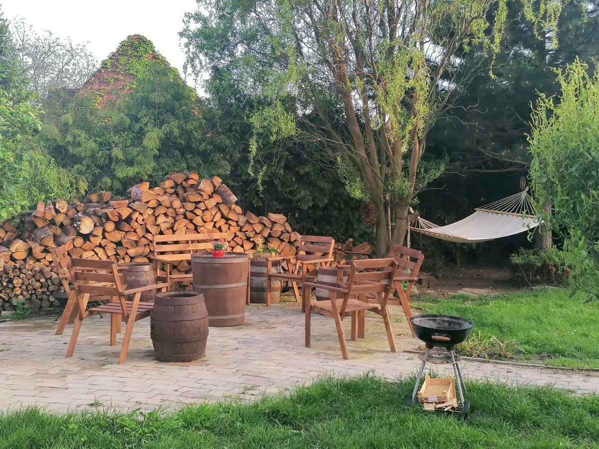 Pivovar Spitt Zahorany Guest House Litomerice Exterior photo